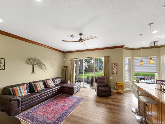 5058 Glenville Drive, Boynton Beach, FL 33437