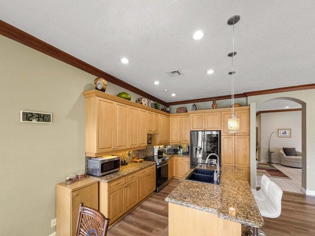 5058 Glenville Drive, Boynton Beach, FL 33437