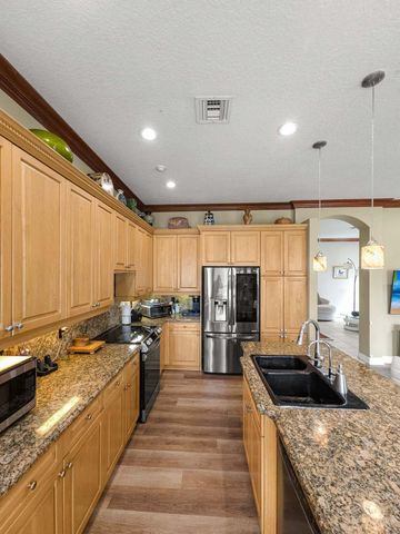 5058 Glenville Drive, Boynton Beach, FL 33437