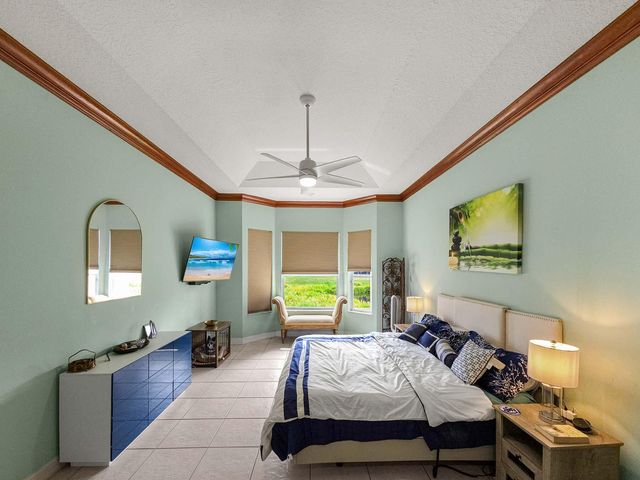 5058 Glenville Drive, Boynton Beach, FL 33437