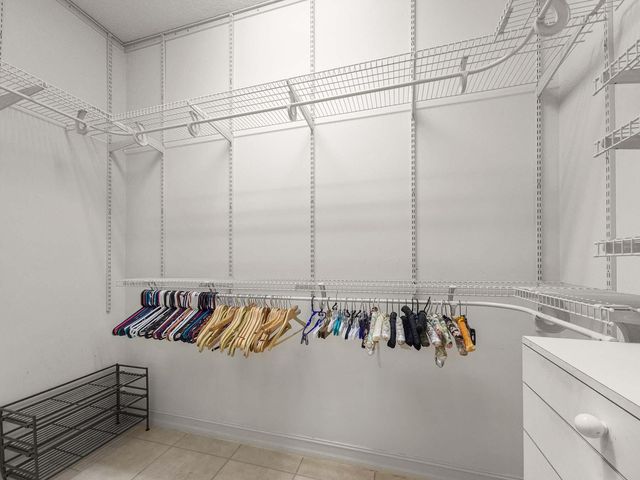 5058 Glenville Drive, Boynton Beach, FL 33437