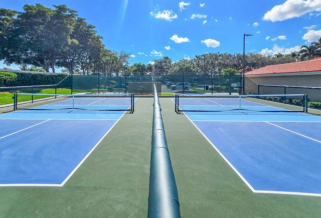 5058 Glenville Drive, Boynton Beach, FL 33437