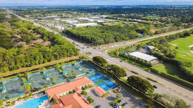 5058 Glenville Drive, Boynton Beach, FL 33437