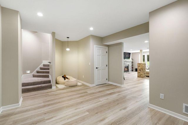 21390 France Boulevard, Lakeville, MN 55044