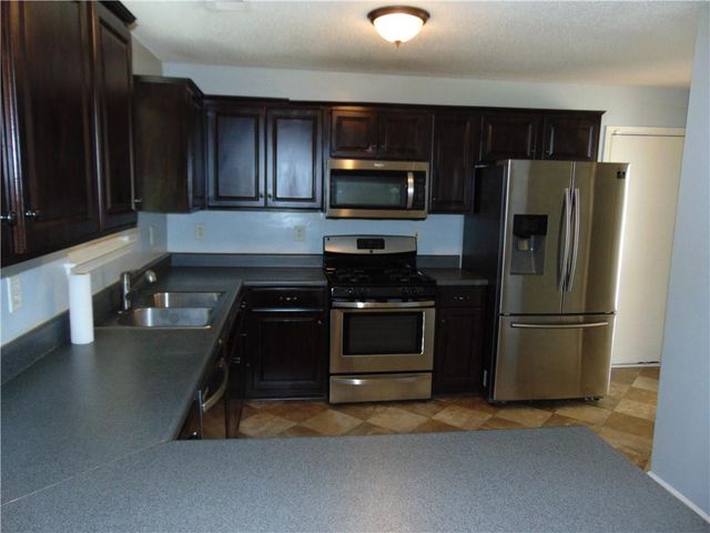 611 Dove Lane, Stone Mountain, GA 30087