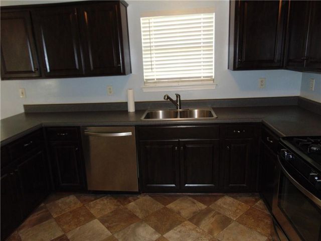 611 Dove Lane, Stone Mountain, GA 30087