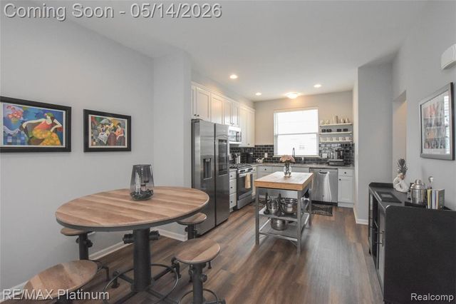 199 Katie Lane, Brighton, MI 48116