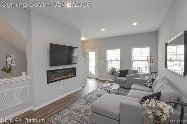 199 Katie Lane, Brighton, MI 48116