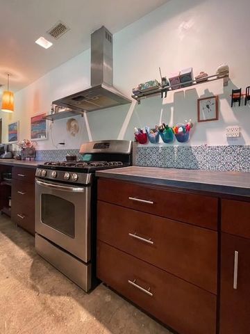 306 CASLER AVENUE, Clearwater, FL 33755