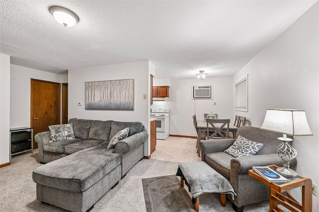 88 Main Avenue, Atkins, IA 52206