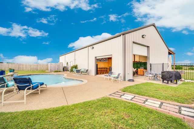 930 Pigg Road, Waxahachie, TX 75165