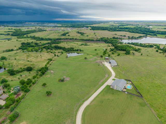 930 Pigg Road, Waxahachie, TX 75165