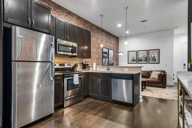 210 30th Ave N Apt 403, Nashville, TN 37203