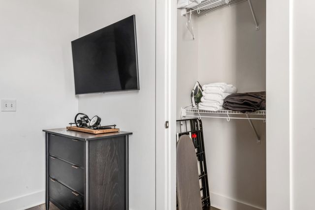 210 30th Ave N Apt 403, Nashville, TN 37203