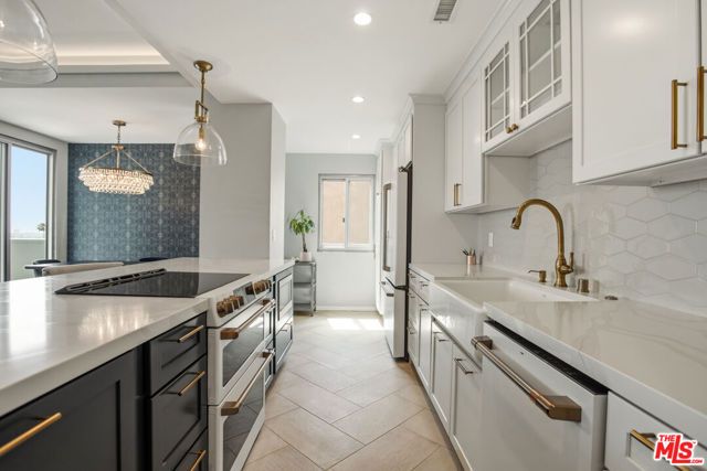 7250 FRANKLIN Avenue 616, Los Angeles, CA 90046