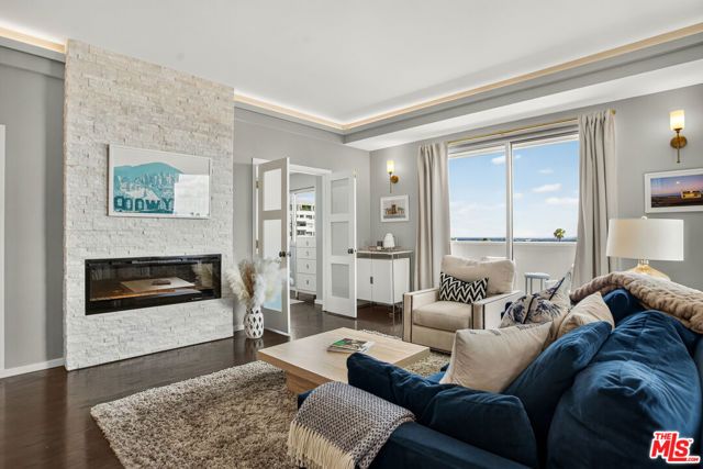 7250 FRANKLIN Avenue 616, Los Angeles, CA 90046