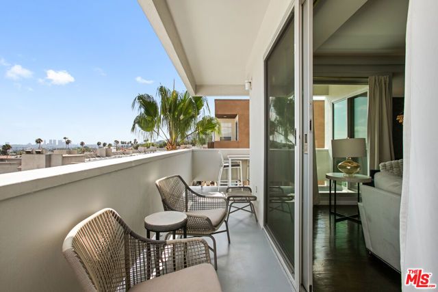 7250 FRANKLIN Avenue 616, Los Angeles, CA 90046