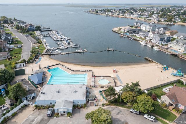 9 Rockaway Place, Massapequa, NY 11758