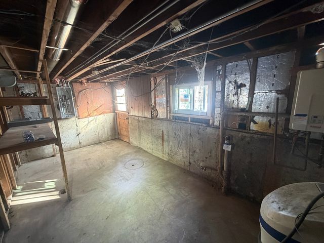 30w571 W Shady Lane, West Chicago, IL 60185