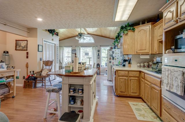 309 Bluebird Ln, Dickson, TN 37055
