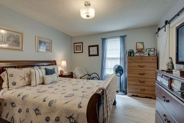 309 Bluebird Ln, Dickson, TN 37055