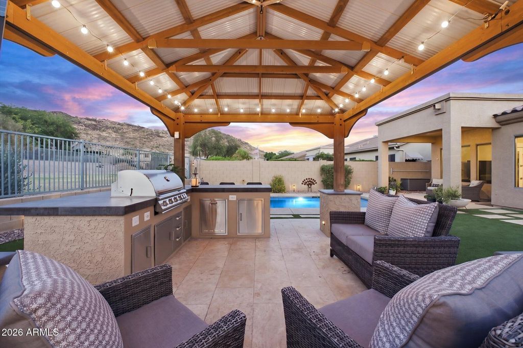 Image 2 of property listing at 25627 N HACKBERRY Drive, Phoenix, AZ 85083