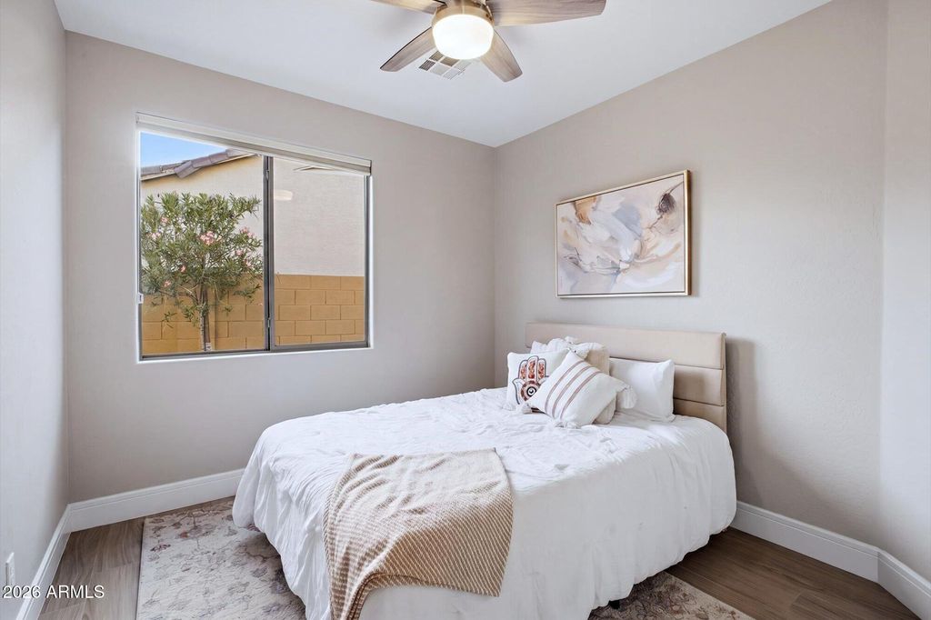 Image 24 of property listing at 25627 N HACKBERRY Drive, Phoenix, AZ 85083