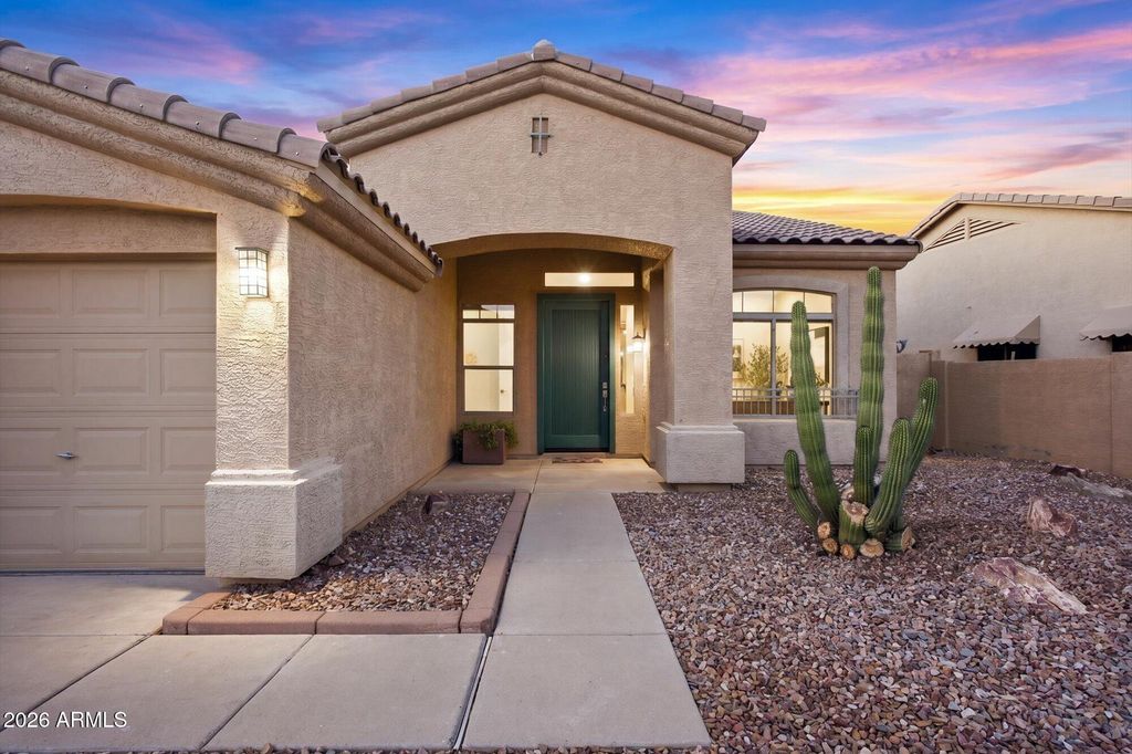 Image 41 of property listing at 25627 N HACKBERRY Drive, Phoenix, AZ 85083