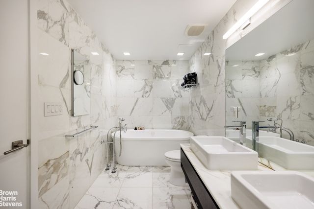 138 W 19th St Ph, New York City, NY 10011