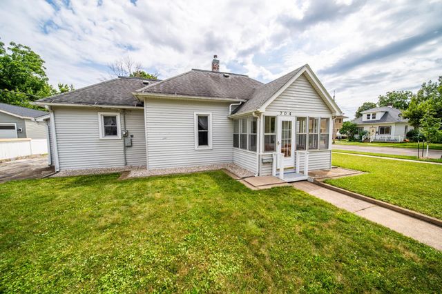 704 7th Street SE, Rochester, MN 55904