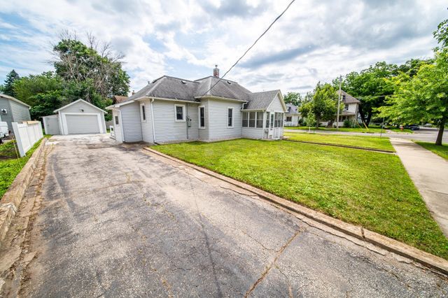 704 7th Street SE, Rochester, MN 55904