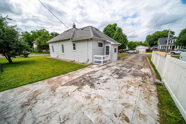 704 7th Street SE, Rochester, MN 55904