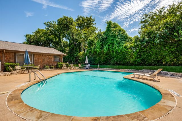 9650 Bryson Drive, Dallas, TX 75238