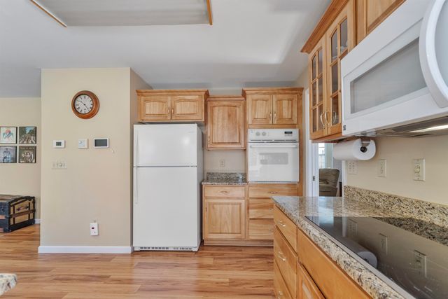38 Mcintosh Way, Greenland, NH 03840