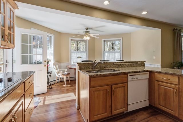 38 Mcintosh Way, Greenland, NH 03840