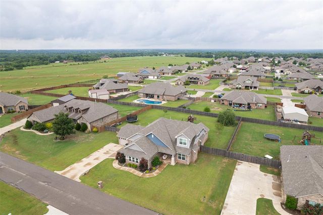 18337 Tombstone Trail, Norman, OK 73072