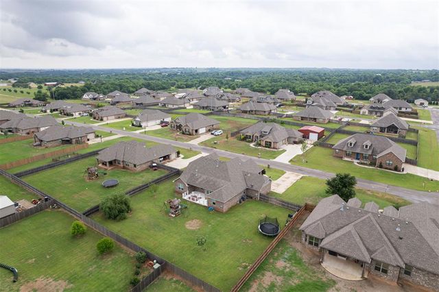 18337 Tombstone Trail, Norman, OK 73072