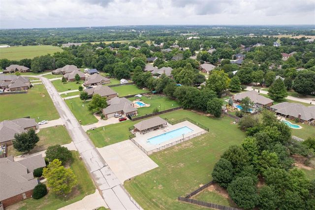 18337 Tombstone Trail, Norman, OK 73072