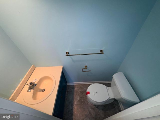 215 E CHELSEA CIR, Newtown Square, PA 19073