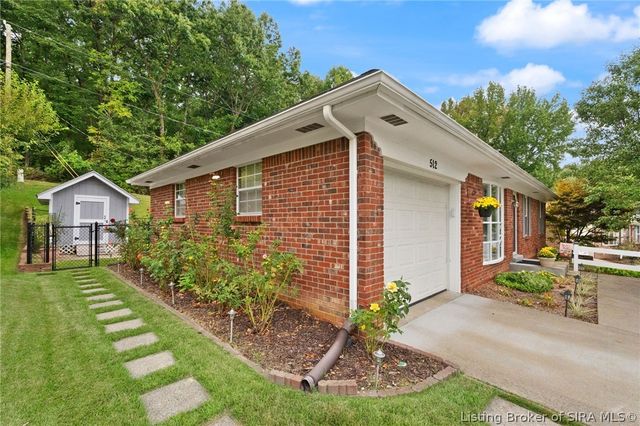 512 Hamlet Drive, New Albany, IN 47150