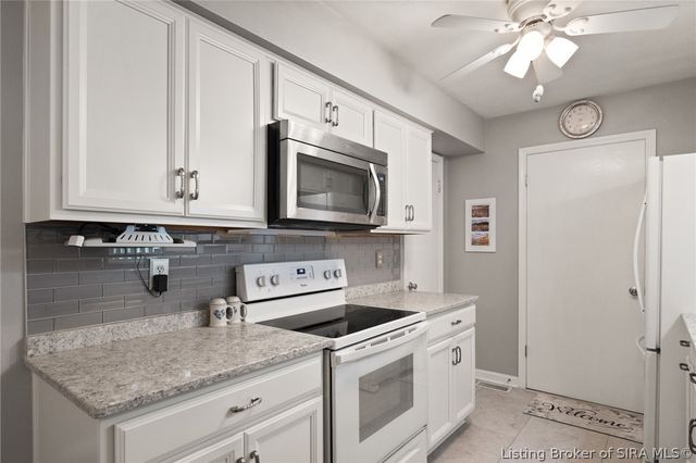 512 Hamlet Drive, New Albany, IN 47150