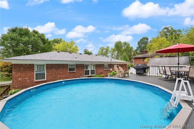 512 Hamlet Drive, New Albany, IN 47150