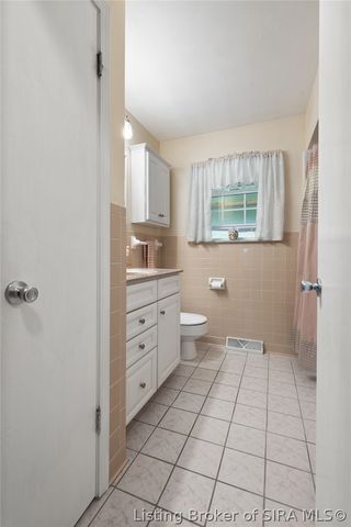 512 Hamlet Drive, New Albany, IN 47150