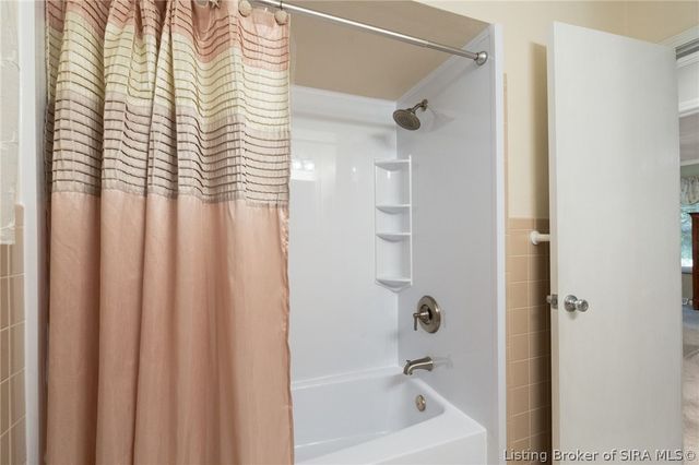 512 Hamlet Drive, New Albany, IN 47150