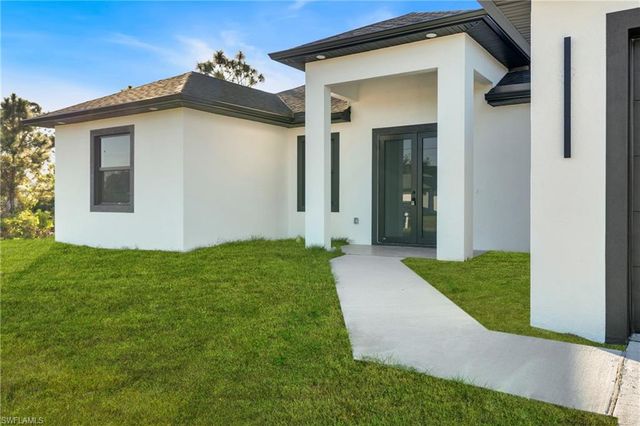 5231 6th ST W, Lehigh Acres, FL 33971