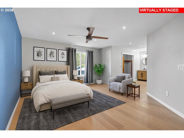 19346 TOWERCREST Dr, Oregon City, OR 97045