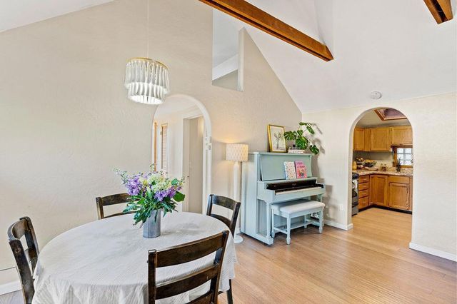 552 14th Ave, Santa Cruz, CA 95062