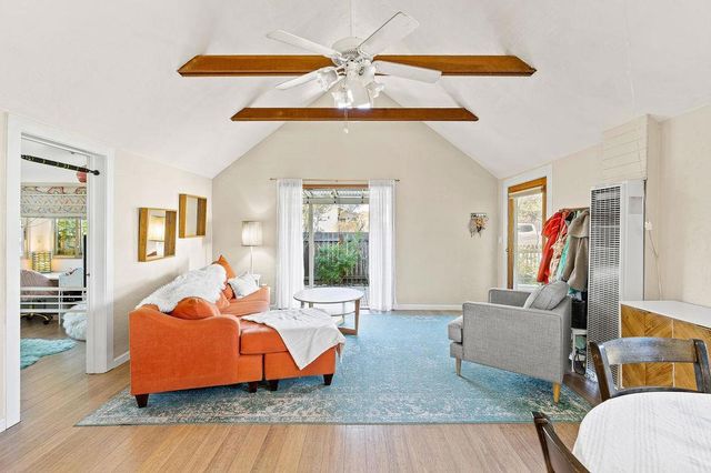 552 14th Ave, Santa Cruz, CA 95062