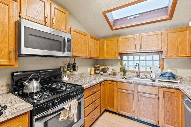 552 14th Ave, Santa Cruz, CA 95062