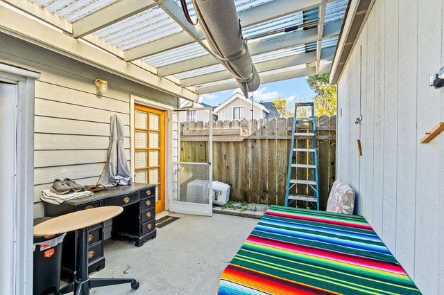 552 14th Ave, Santa Cruz, CA 95062